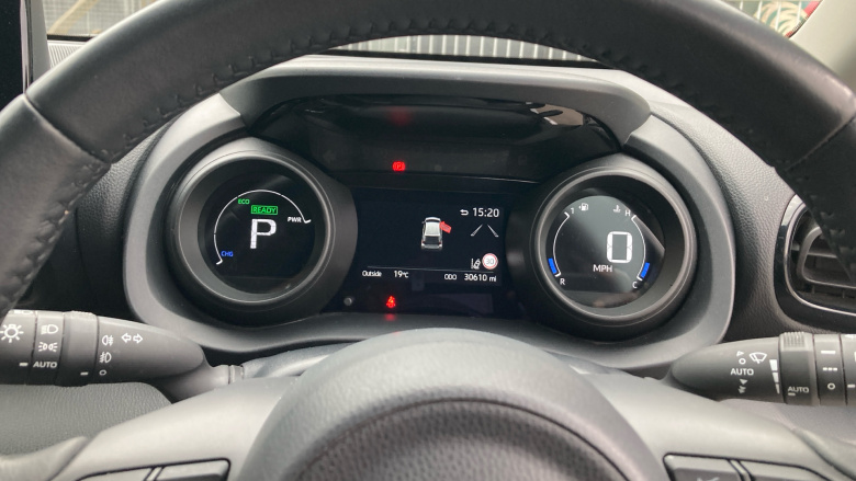 Toyota Yaris 1.5 Hybrid Design 5dr CVT Hybrid Hatchback